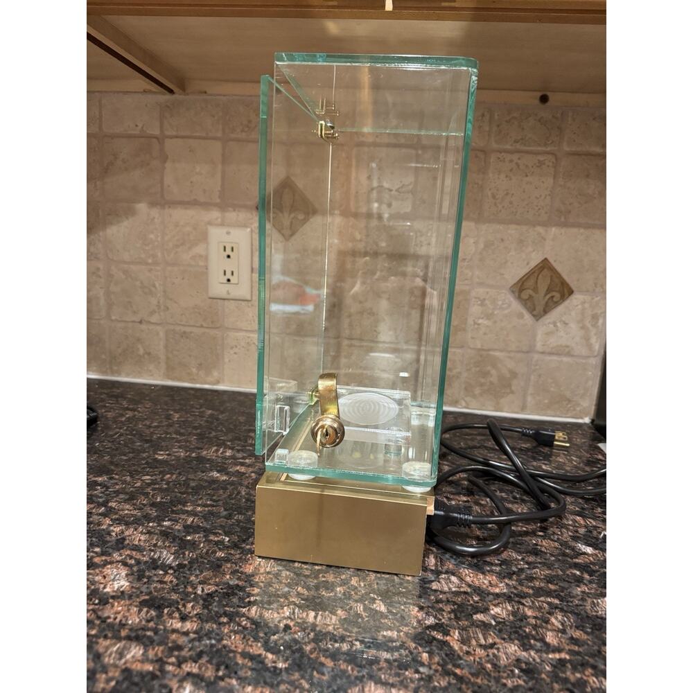 LOUIS XIII De Remy Martin Illuminated Display Case. Used. Replacement Key - Picture 4 of 14